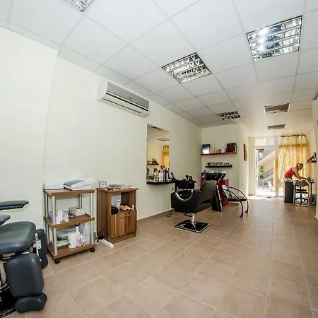 Orchid Garden Apartment *