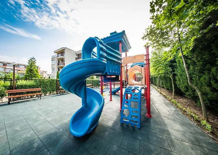 Orchid Fort Garden *